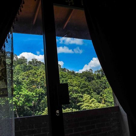 Shrine Inn Kandy Extérieur photo